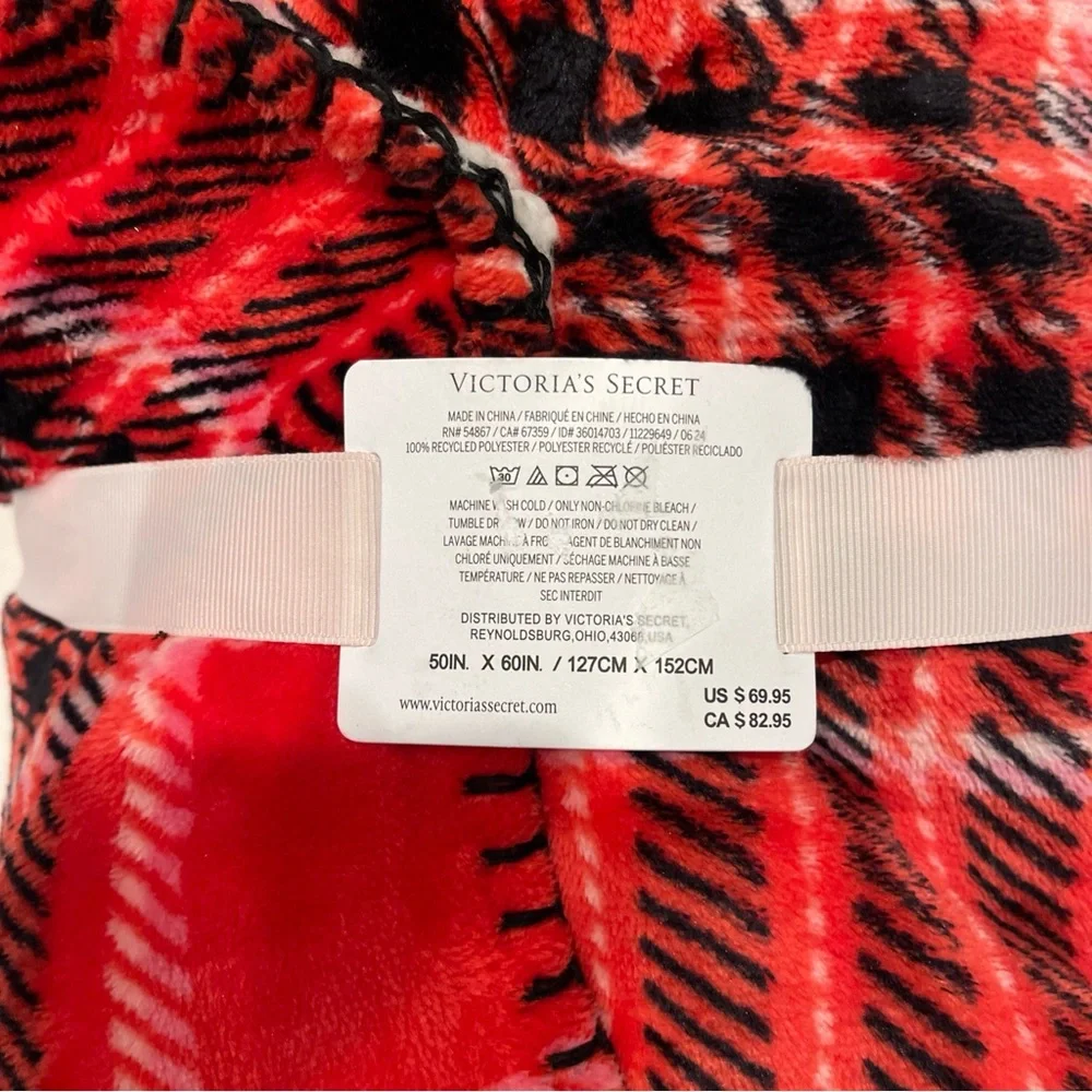 2024 Victoria's Secret Cozy Plush Tartan Plaid Blanket, Brand New With Tag $70.